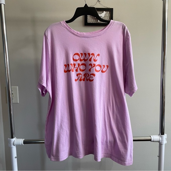Ava & Viv 2X Graphic Tee with Motivational Text - Picture 1 of 3